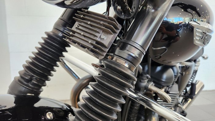 2008 Triumph Bonneville 865 Bonneville Black