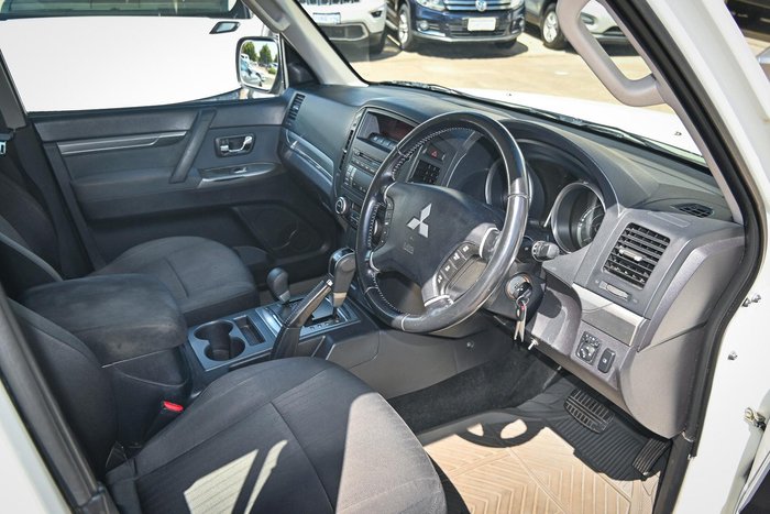 2012 Mitsubishi Pajero GLX