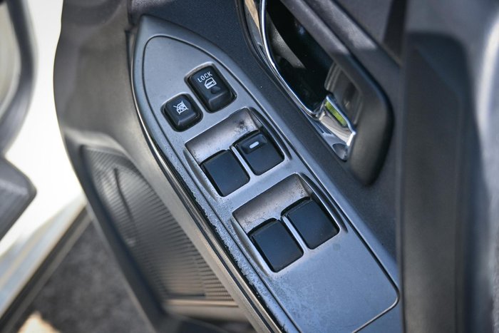 2012 Mitsubishi Pajero GLX