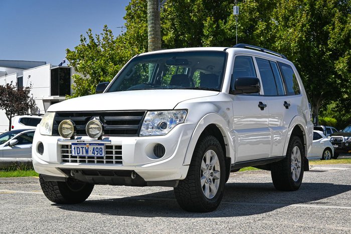 2012 Mitsubishi Pajero GLX