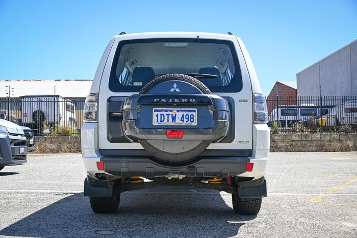2012 Mitsubishi Pajero GLX