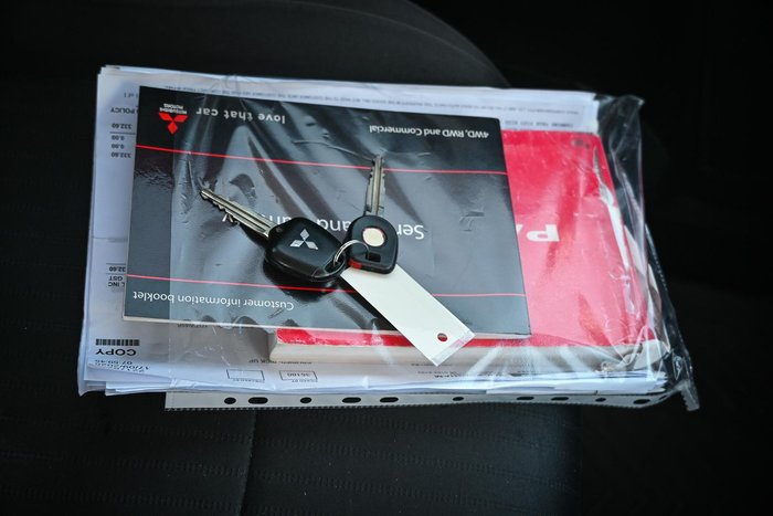 2012 Mitsubishi Pajero GLX