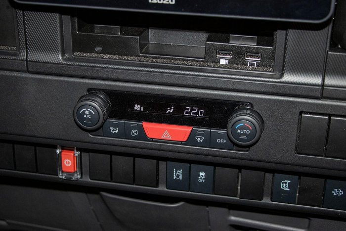 2025 Isuzu Nqr 88-190 Am NQR 88-190