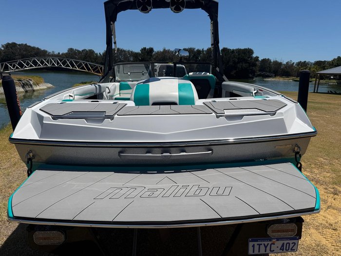 2022 Malibu Response TXi Open Bow