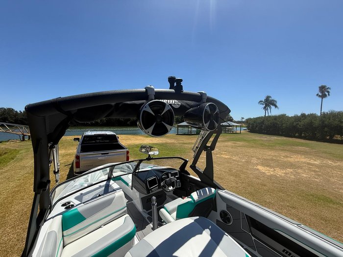 2022 Malibu Response TXi Open Bow