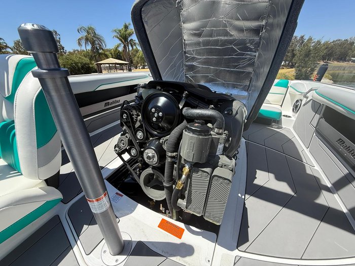 2022 Malibu Response TXi Open Bow