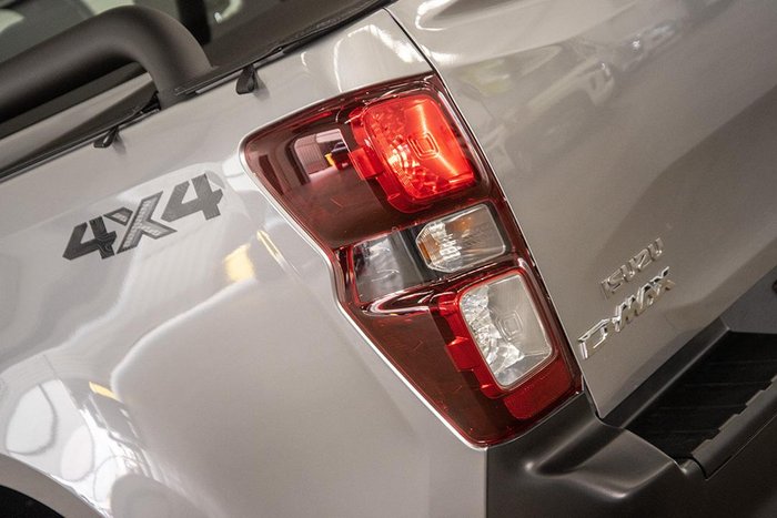 2025 Isuzu D-MAX X-RIDER