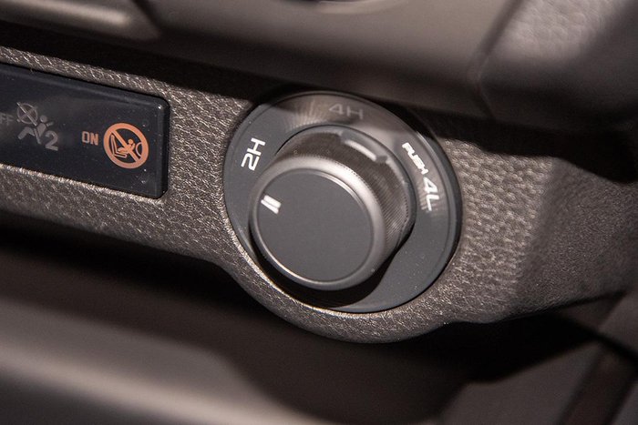 2025 Isuzu D-MAX X-RIDER