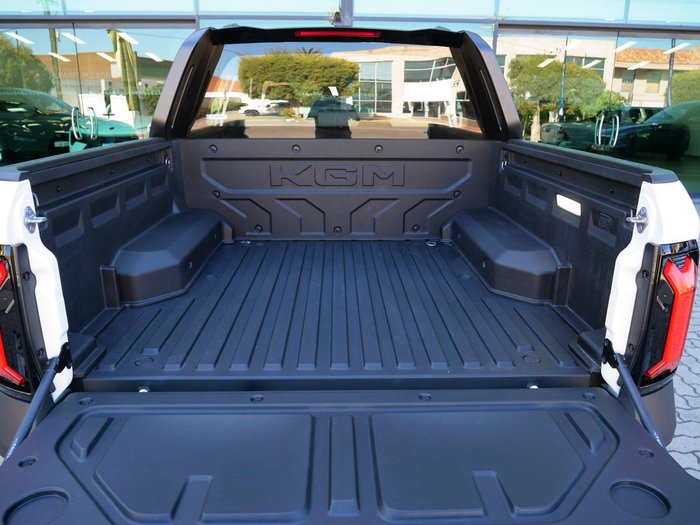 2026 KGM Musso EV AWD