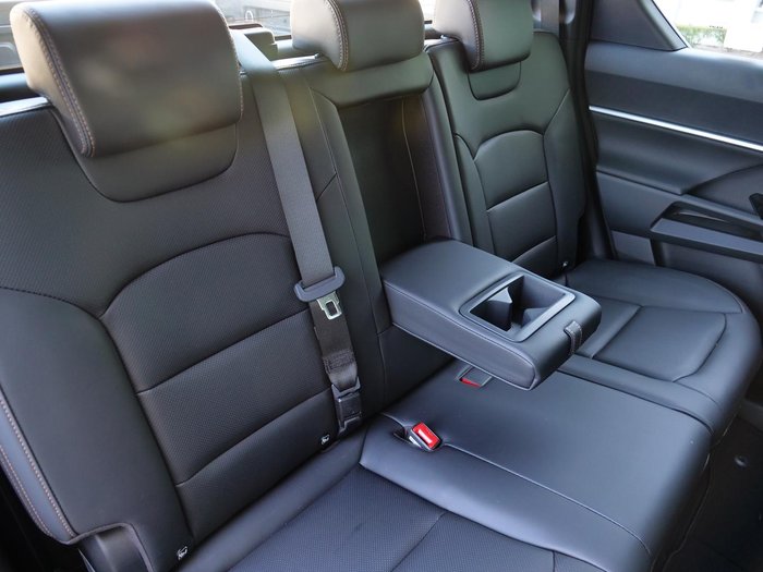 2026 KGM Musso EV AWD