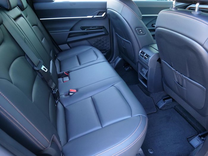 2026 KGM Musso EV AWD