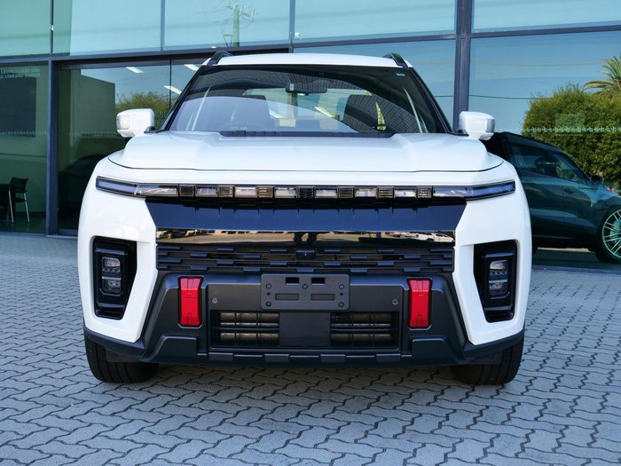 2026 KGM Musso EV AWD