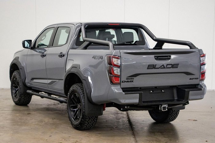 2025 Isuzu D-MAX BLADE