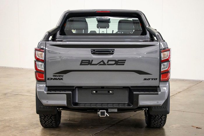 2025 Isuzu D-MAX BLADE