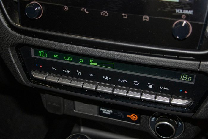 2025 Isuzu D-MAX BLADE