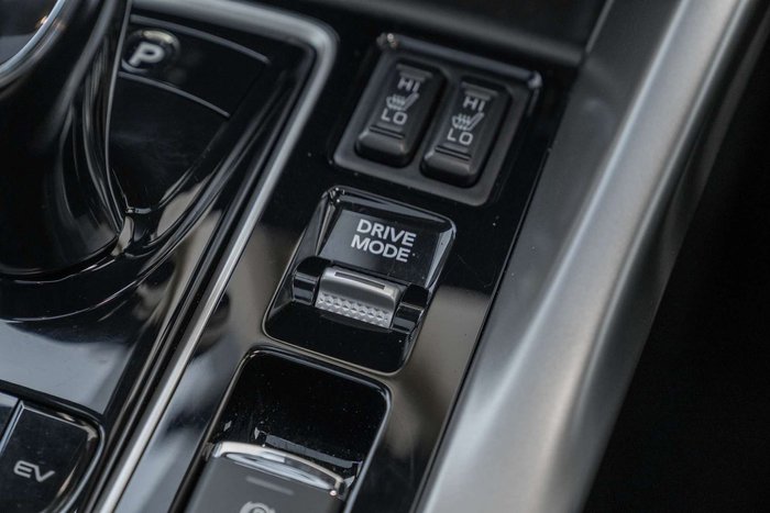 2023 Mitsubishi Eclipse Cross PHEV Exceed