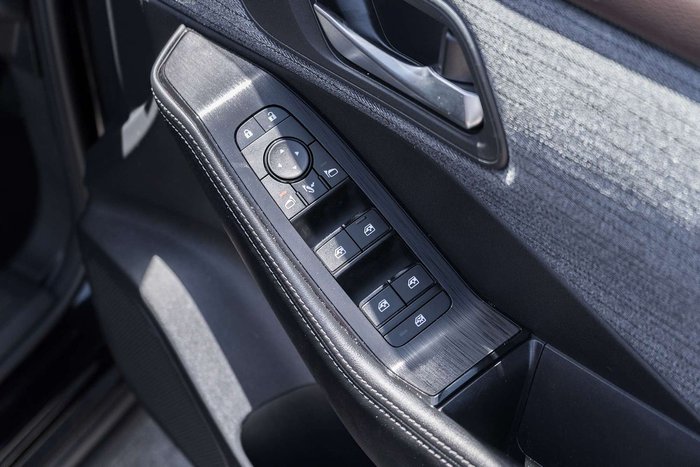 2025 Nissan X-TRAIL ST