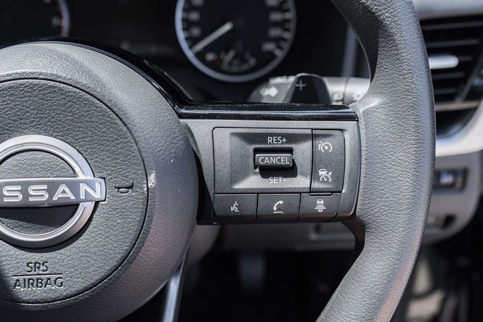 2025 Nissan X-TRAIL ST