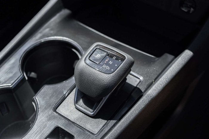 2025 Nissan X-TRAIL ST