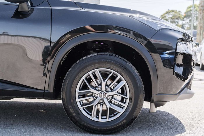 2025 Nissan X-TRAIL ST