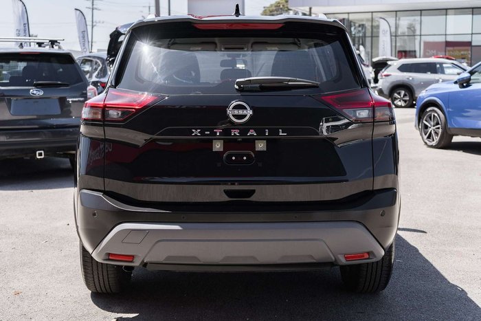 2025 Nissan X-TRAIL ST