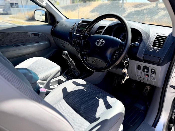 2008 Toyota Hilux SR KUN26R MY08 4X4 Sterling Silver