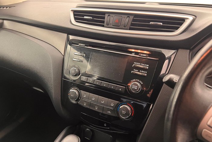 2017 Nissan QASHQAI ST