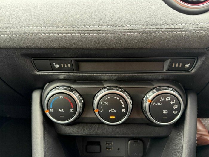 2020 Mazda CX-3 Akari LE