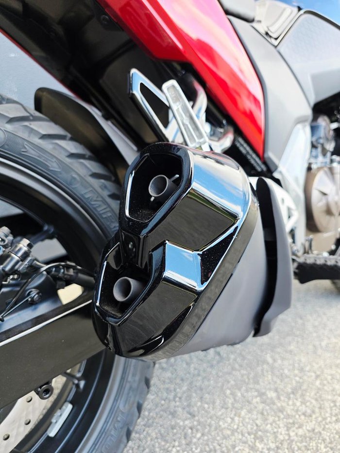 2025 Suzuki V-Strom 250SX V-Strom Yellow