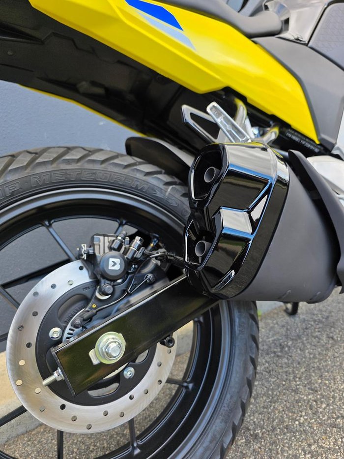 2025 Suzuki V-Strom 250SX V-Strom Red