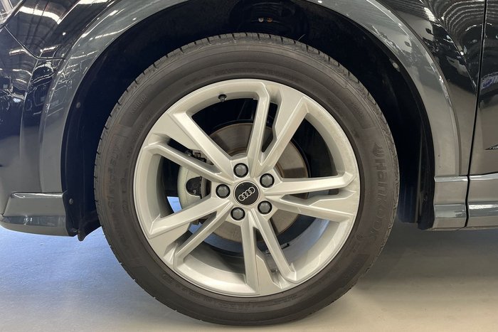 2024 Audi Q3 35 TFSI S line