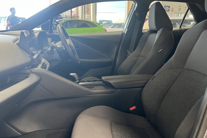 2025 Toyota C-HR GXL