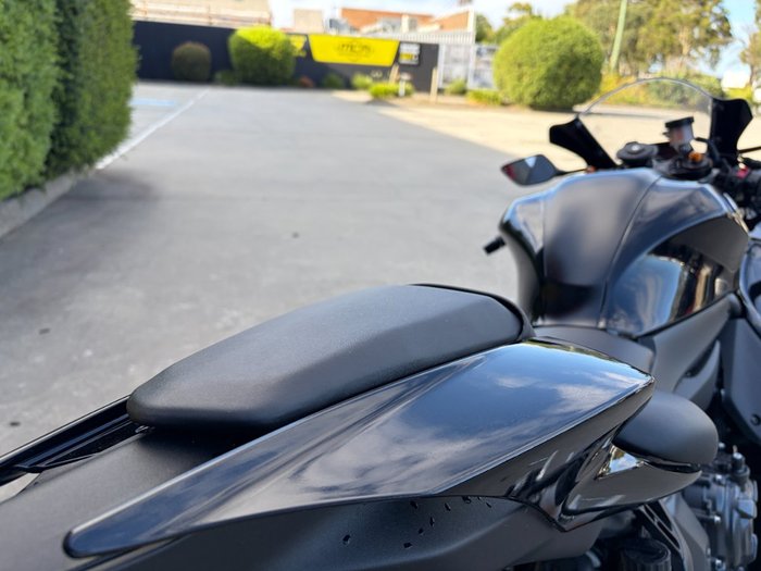 2024 Yamaha YZF-R7LA Black