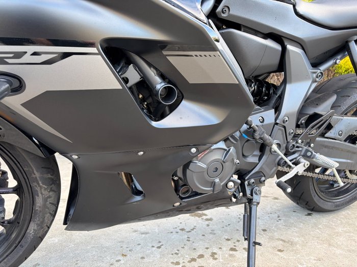 2024 Yamaha YZF-R7LA Black