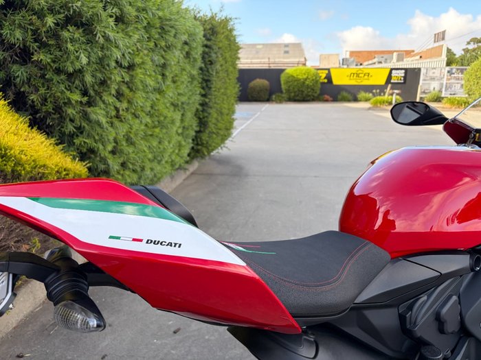 2024 DUCATI PANIGALE V2 BAYLISS 20TH ANNIV Red
