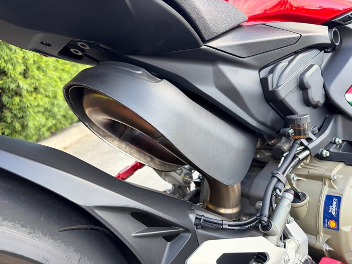 2024 DUCATI PANIGALE V2 BAYLISS 20TH ANNIV Red