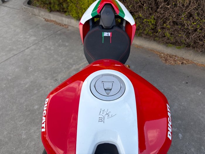 2024 DUCATI PANIGALE V2 BAYLISS 20TH ANNIV Red