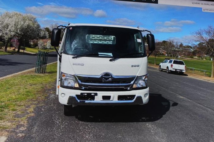 2025 Hino 921- 300 Series 300/921 WHITE