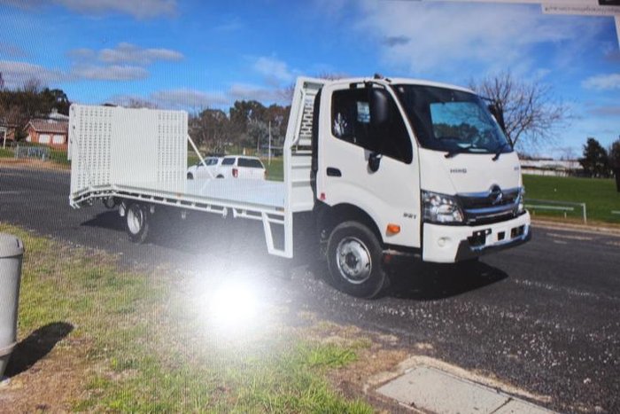 2025 Hino 921- 300 Series 300/921 WHITE