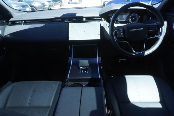 2025 Land Rover Range Rover Velar P250 Dynamic SE