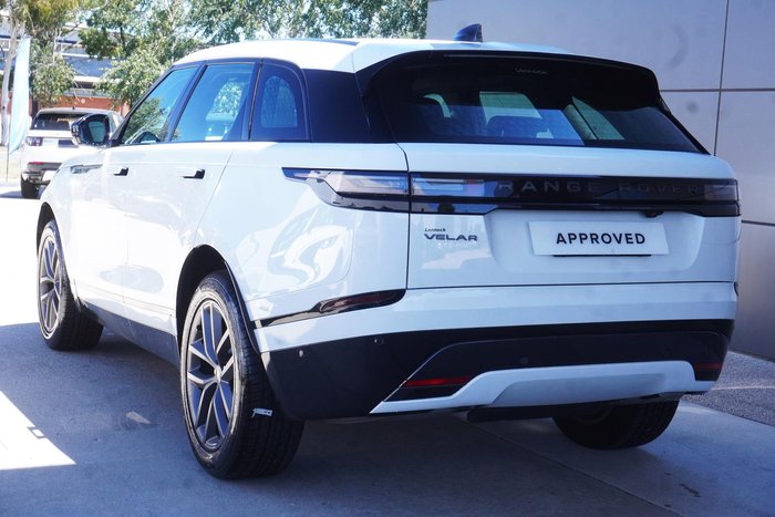 2025 Land Rover Range Rover Velar P250 Dynamic SE