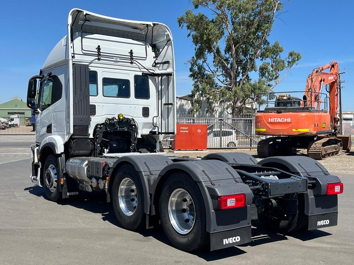 2024 Iveco S-Way AT600