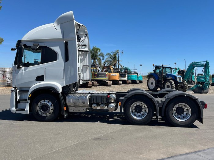 2024 Iveco S-Way AT600