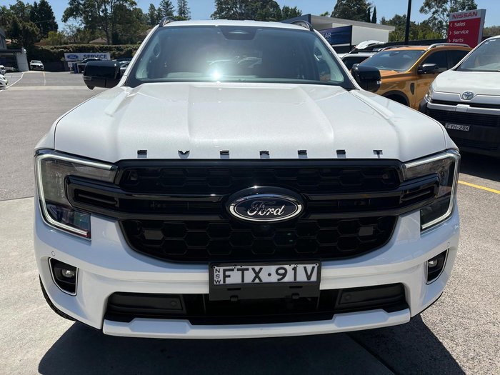 2025 Ford Everest Black Edition