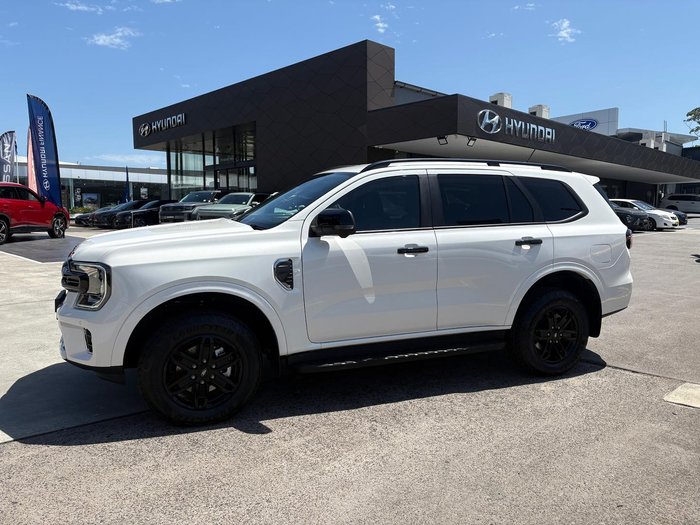 2025 Ford Everest Black Edition