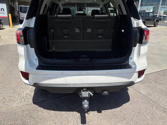 2025 Ford Everest Black Edition