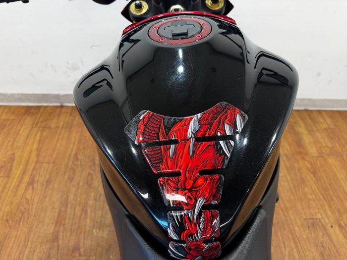 2018 Suzuki GSX-S1000 RED