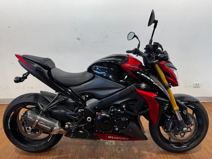 2018 Suzuki GSX-S1000 RED
