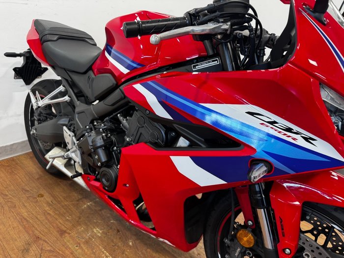 2025 Honda CBR650RAC RED