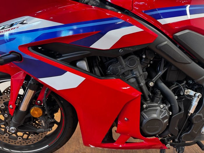 2025 Honda CBR650RAC RED